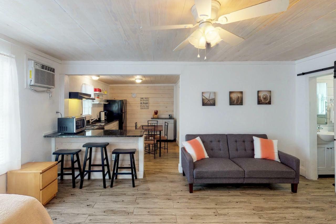 Coastal Hideway #B Villa Рокпорт Екстериор снимка